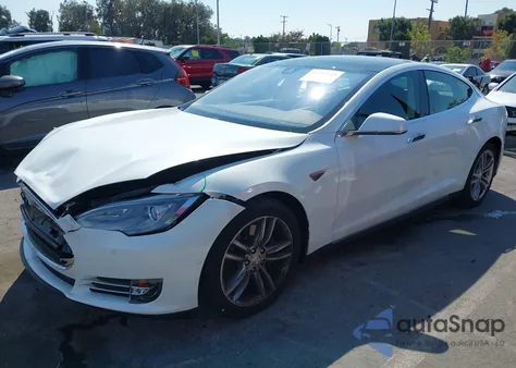 2014 Tesla Model S P85 из США, поврежденный, VIN 5YJSA1H19EFP55522